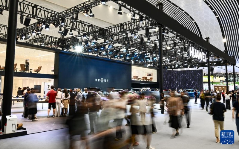 Διεξάγεται η 6η Διεθνής Έκθεση Καταναλωτικών Προϊόντων της Κίνας