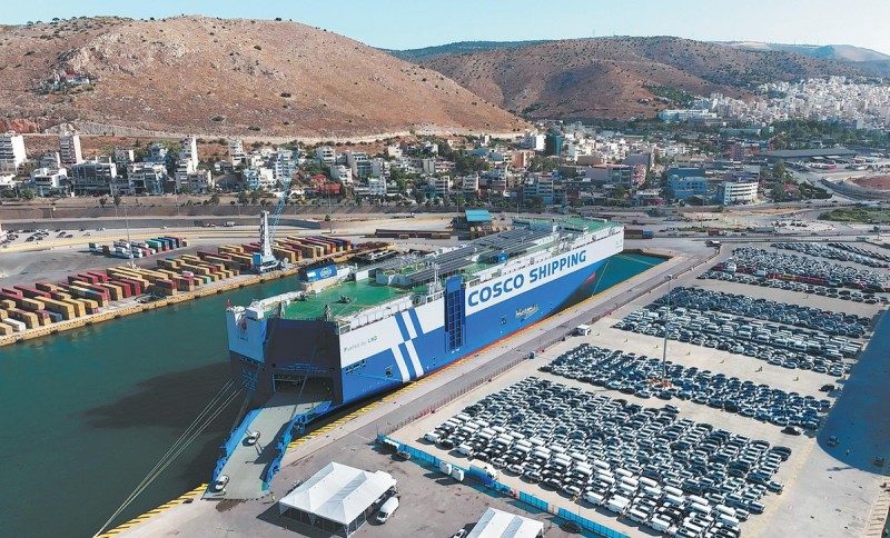 Φωτεινό το μέλλον για το λιμάνι του Πειραιά