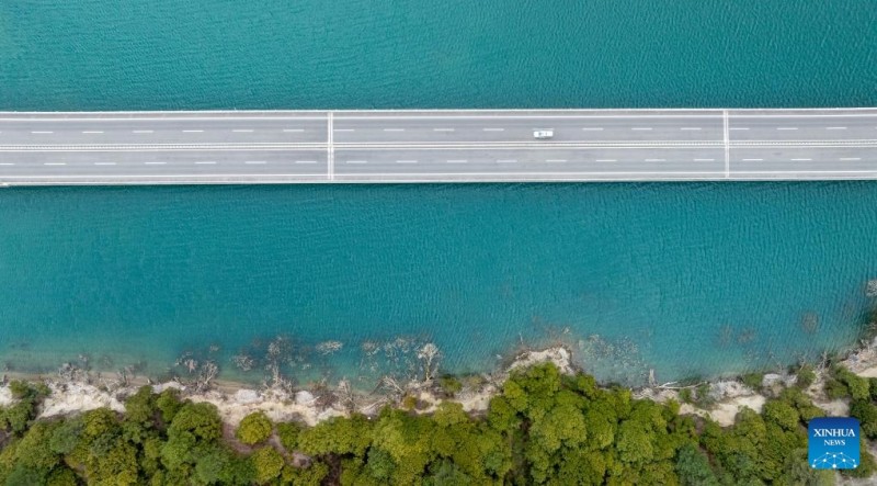 Το βελτιωμένο δίκτυο μεταφορών ενισχύει την προσβασιμότητα στην επαρχία Σιτζάνγκ της Κίνας