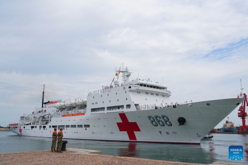 Το νοσοκομειακό πλοίο του κινεζικού Πολεμικού Ναυτικού αποπλέει για ανθρωπιστική ιατρική αποστολή στην Αφρική και τη Νότια Ασία