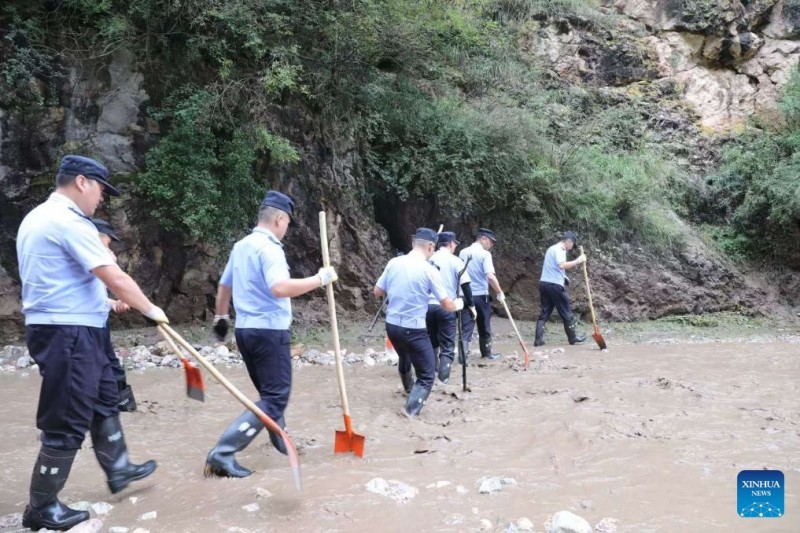Επιχειρήσεις διάσωσης σε εξέλιξη μετά από αιφνίδια πλημμύρα στην επαρχία Γκανσού της βορειοδυτικής Κίνας