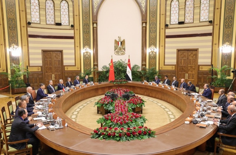 Ο Σι Τζινπίνγκ καλεί Κίνα και Αίγυπτο να ενισχύσουν την αμοιβαία στήριξη και να εμβαθύνουν τη συνεργασία